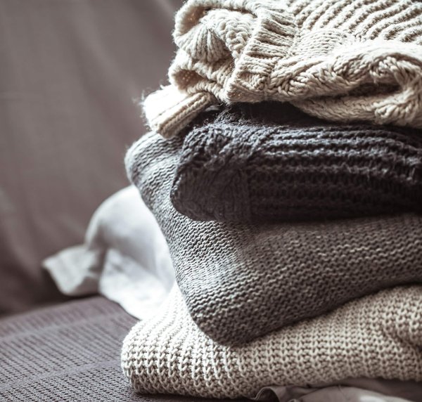 Soyez élégant avec le pull original Serge Blanco